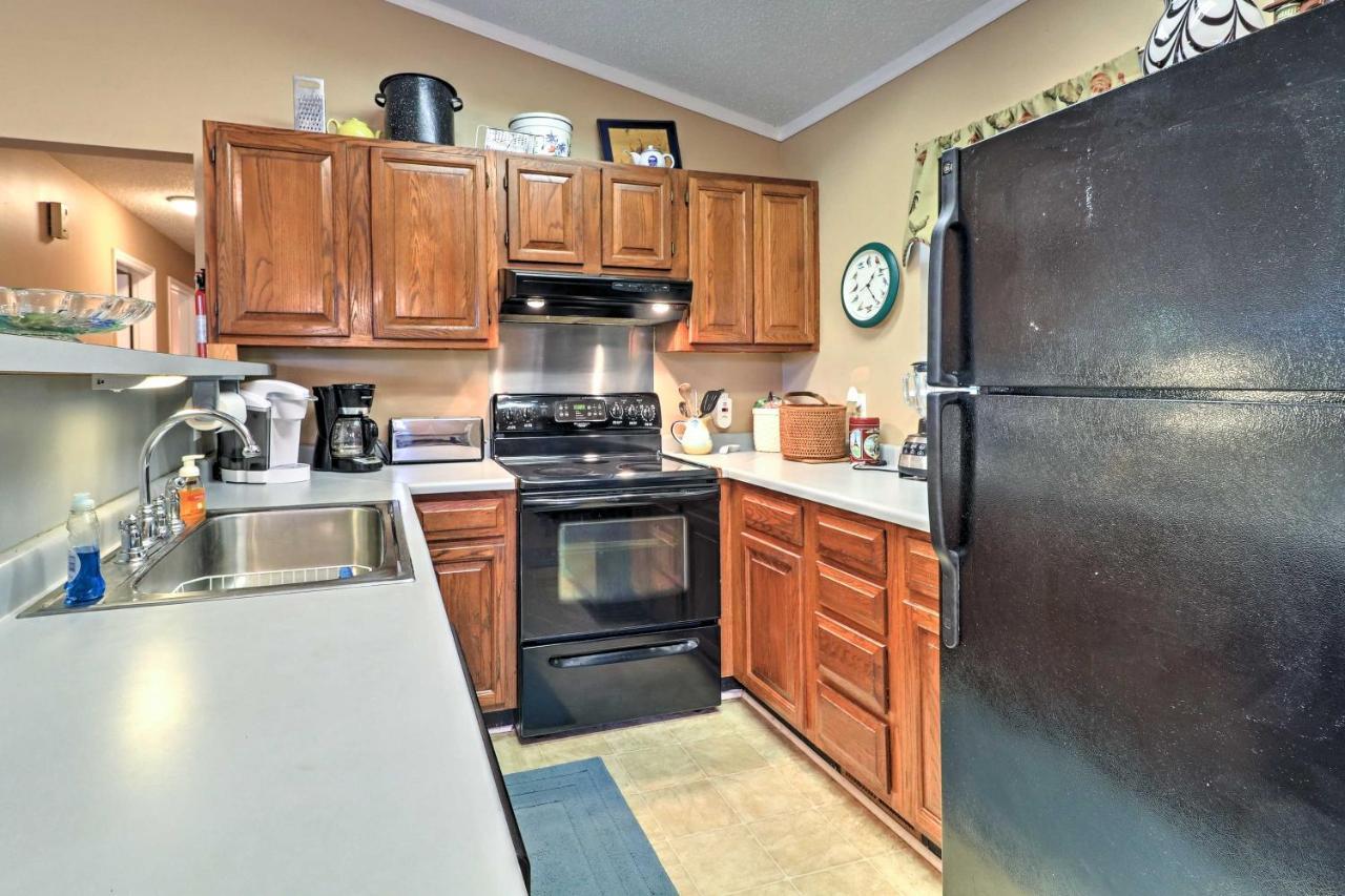 Lakefront Cottage With Private Hot Tub! Buckhead Exteriör bild