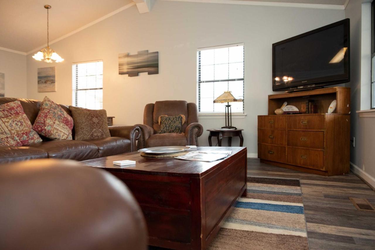 Lakefront Cottage With Private Hot Tub! Buckhead Exteriör bild