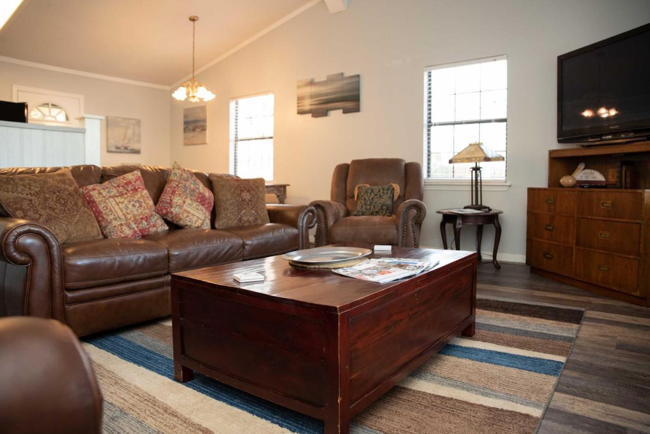 Lakefront Cottage With Private Hot Tub! Buckhead Exteriör bild